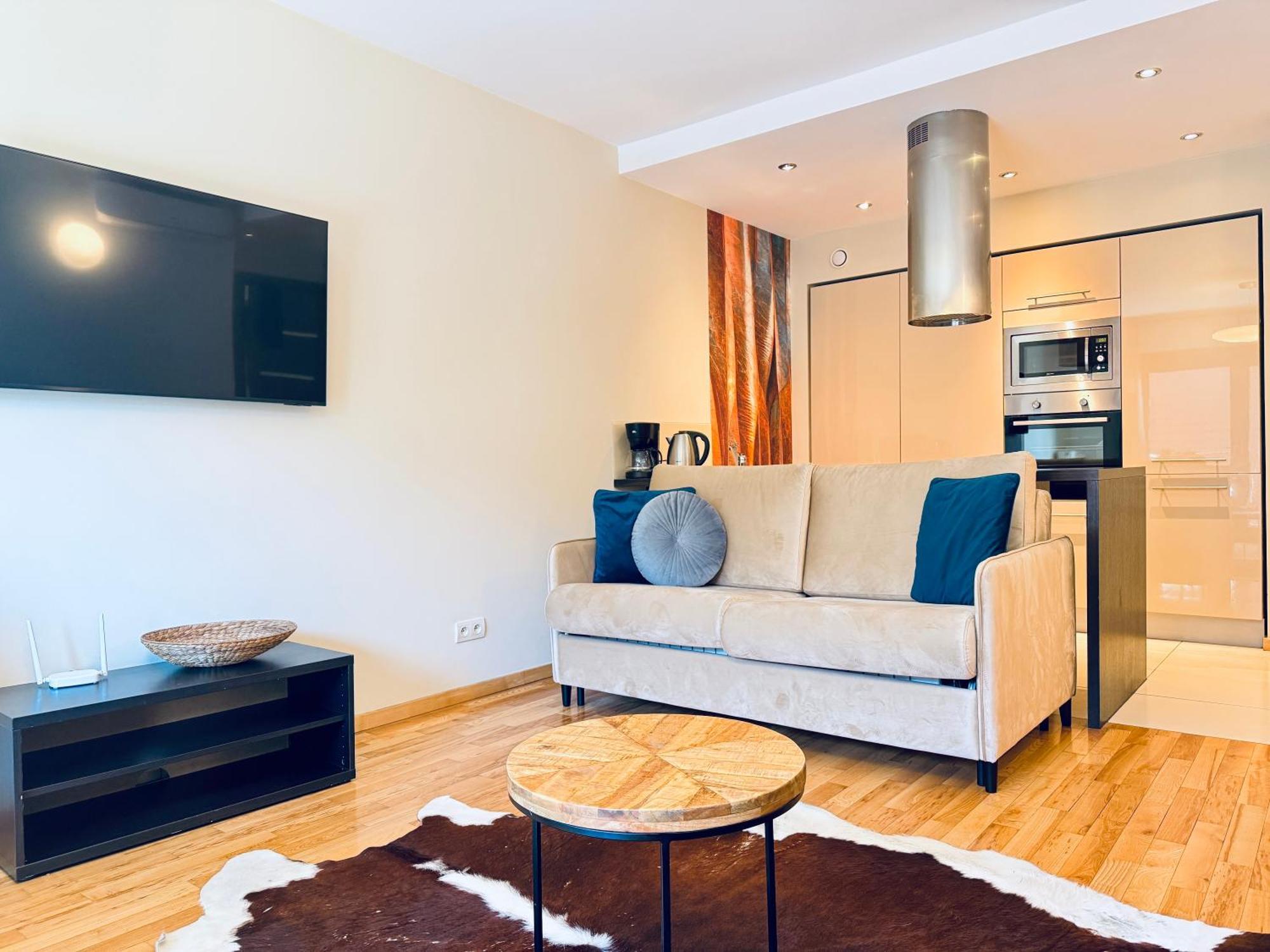 Angel Mint - Free Parking - Balcony Apartament